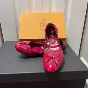 NEW Tod's Hot Pink Fuchsia Patent Leather Ballerina Flats Sz 39.5/ US 9.5